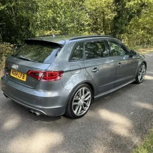2015 Audi S3 Sportback S Tronic Quattro - Image 5