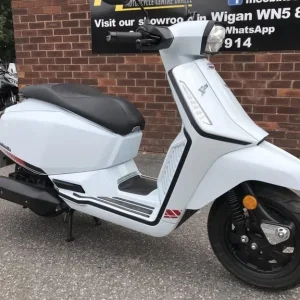 Lambretta X125 2025 reg 34 miles only - Image 2
