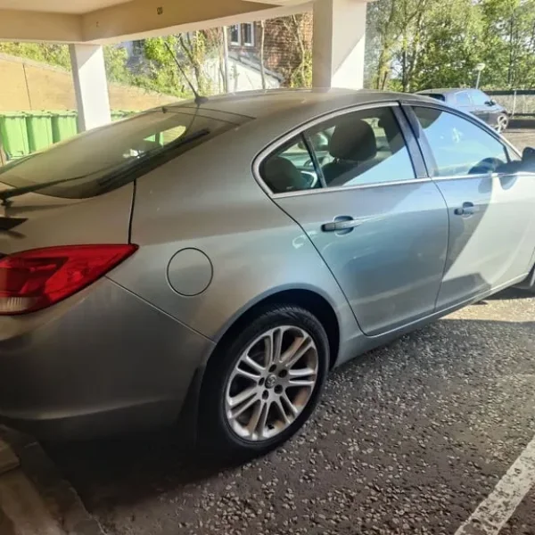 2011 Vauxhall Insignia manual petrol