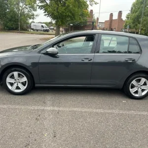 2015 Volkswagen Golf 1.6 TDI Match 5-door Hatchback Diesel Manual - Image 6