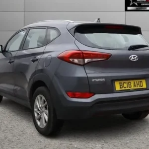 2018 Hyundai Tucson Estate 1.6 GDi Blue Drive SE Nav - Image 4