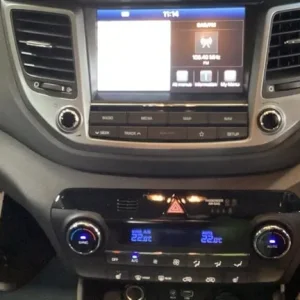 2018 Hyundai Tucson Estate 1.6 GDi Blue Drive SE Nav - Image 8