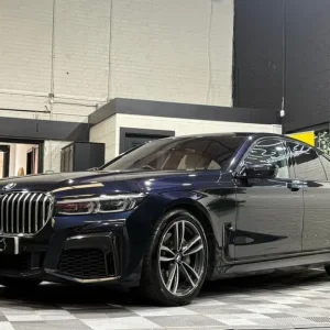2021 BMW 7 Series 3.0L Diesel Hybrid 730D M Sport 4-door - Image 8