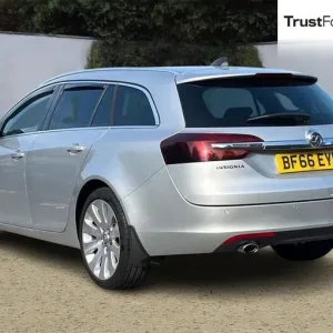 2016 Vauxhall Insignia 2.0 CDTi Elite Nav 5dr Auto - Image 2