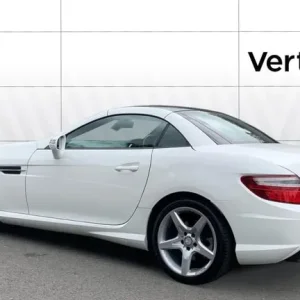 2014 Mercedes-Benz SLK 200 BlueEFFICIENCY AMG Sport 2dr Roadster - Image 2