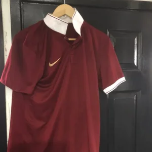 Zip up Nike tops - Image 7