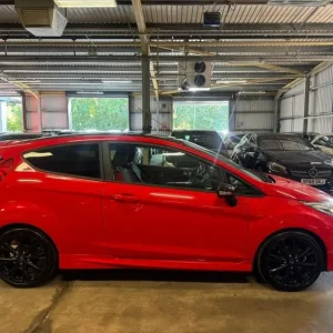 2016 Ford Fiesta 1.0T EcoBoost Zetec S Hatchback - Image 8