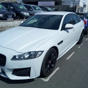 2015 Jaguar XF R-SPORT Saloon Diesel Automatic - Image 3