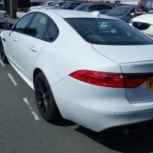 2015 Jaguar XF R-SPORT Saloon Diesel Automatic - Image 4