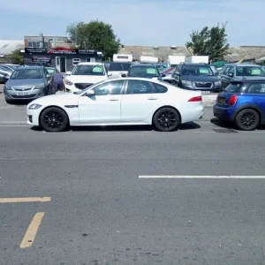 2015 Jaguar XF R-SPORT Saloon Diesel Automatic - Image 6