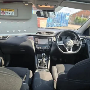 2018 Nissan Qashqai 1.2L Manual 5-door - Image 4
