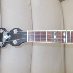 Ozark 2037 Banjo Ukulele - Image 4