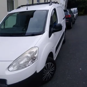 Peugeot Partner Panel Van 2012 Manual 1560cc - Image 2