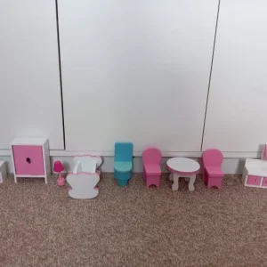 Wooden Doll House - Image 3