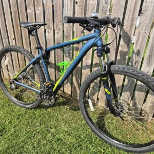 Rockhopper bike
