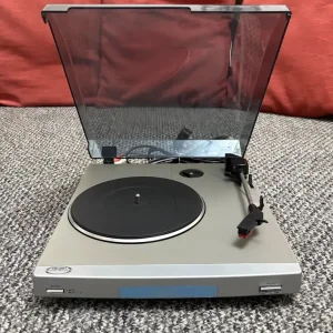 Bush MTT1 turntable – built-in pre-amp, 33/45 rpm