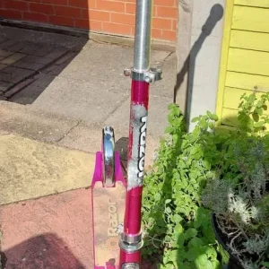 Older Girls Razor Scooter - Image 3