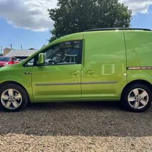 2019 Volkswagen Caddy 2.0 TDI Highline Panel Van - Image 4