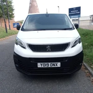 2019 Peugeot Expert 2.0 BlueHDi Panel Van - Image 3