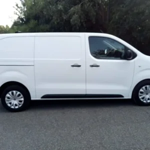 2019 Peugeot Expert 2.0 BlueHDi Panel Van - Image 5
