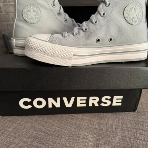 Junior Converse