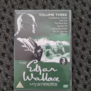 The Edson Wallace mysteries volume 3
