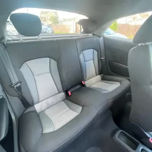 Audi A1 Hatchback 2015 1.6L Manual 3-door - Image 7