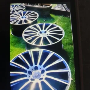 20 inch Mercedes twist style wheels - Image 2