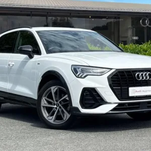 2023 Audi Q3 Black Edition 35 TFSI 150 PS 6-speed SUV PETROL Manual