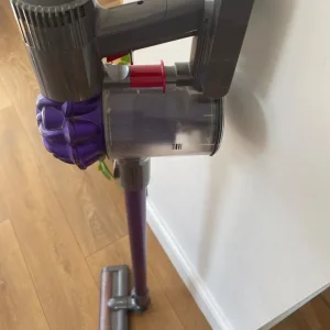 Dyson V6 Animal Cordless Vacuum Cleaner - Image 4