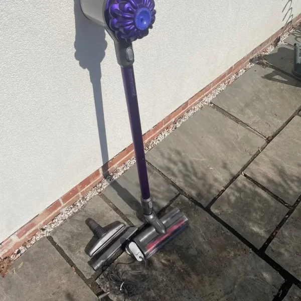 Dyson V6 Animal Cordless Vacuum Cleaner