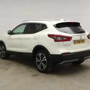 2018 Nissan Qashqai 1.2 DIG-T N-Connecta SUV - Image 4