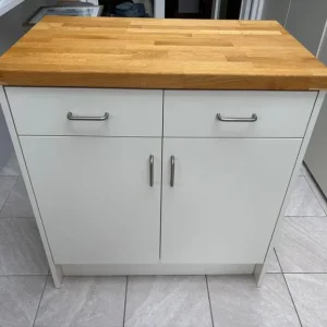 Kitchen base unit with worktop