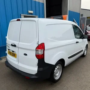 2016 Ford Transit Courier 1.5 TDCi Panel Van Diesel Manual - Image 4