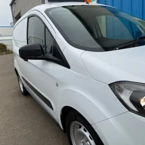 2016 Ford Transit Courier 1.5 TDCi Panel Van Diesel Manual - Image 8