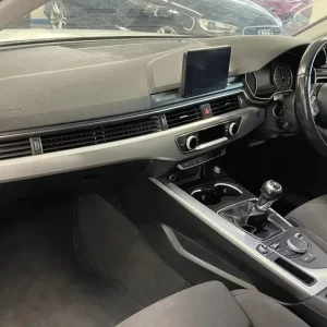 2016 Audi A4 1.4 TFSI Sport Euro 6 4-door saloon manual - Image 8