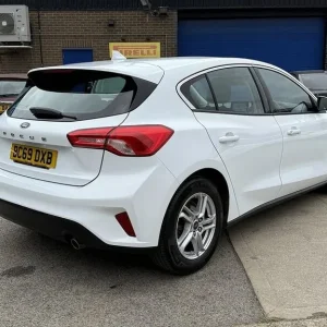 2020 Ford Focus T EcoBoost Zetec Hatchback - Image 2