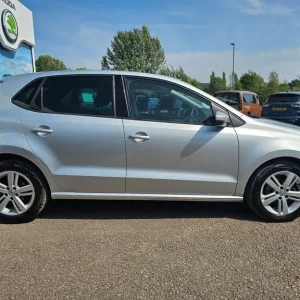 2017 Volkswagen Polo 1.2 TSI Match DSG 5-door hatchback - Image 3