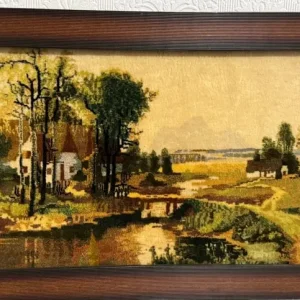 Vintage handmade Persian wool rug with frame - Image 3