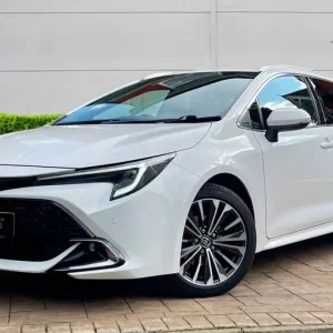 2023 Toyota Corolla 1.8 Hybrid Estate - Image 3