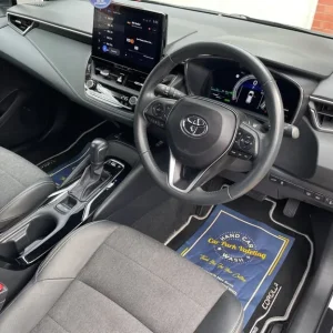 2023 Toyota Corolla 1.8 Hybrid Estate - Image 8