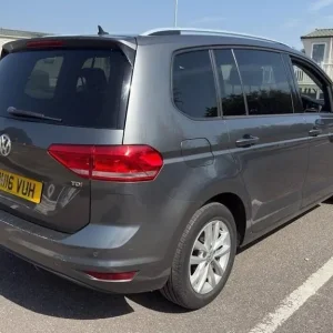 2016 Volkswagen Touran 1.6 TDI BlueMotion Tech SE Family DSG Euro 6 (s/s) 5dr MPV Diesel Automatic - Image 4
