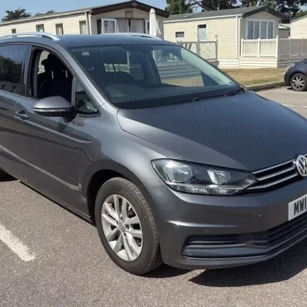 2016 Volkswagen Touran 1.6 TDI BlueMotion Tech SE Family DSG Euro 6 (s/s) 5dr MPV Diesel Automatic