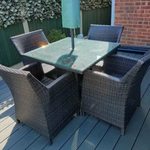Garden Dining Table & Chairs