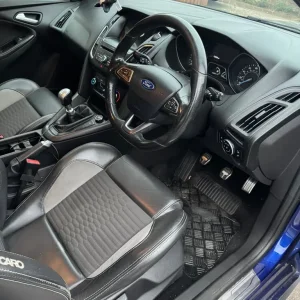 2017 Ford Focus ST Line 1.5 diesel manual - Image 8