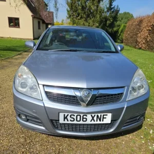 2006 Vauxhall Vectra 1.9 CDTi Design 5-door hatchback - Image 3