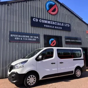2019 Renault Trafic 1.6DCI 9-Seater Minibus - Image 4