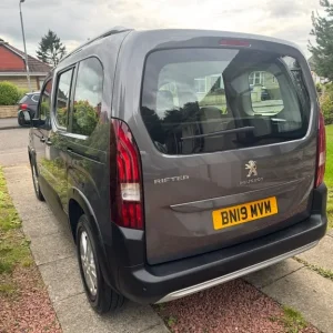 Peugeot Rifter 2019 1.5 HDI manual 5-door - Image 4