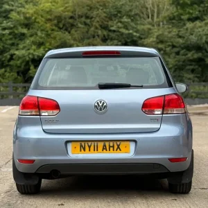 2011 Volkswagen Golf 1.6 TDI Match DSG Euro 5 5-door Diesel - Image 3