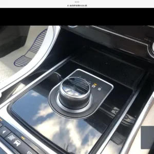 2017 Jaguar XE Saloon - Image 3